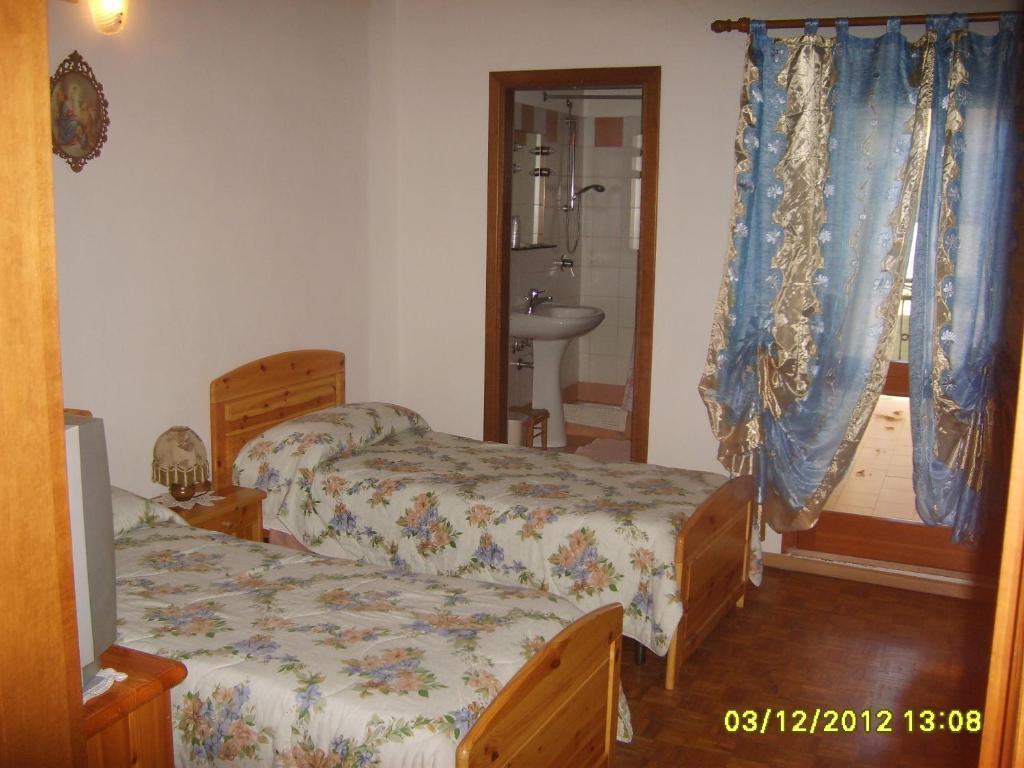Antico Albergo Sant'Antonio Fonzaso Ruang foto