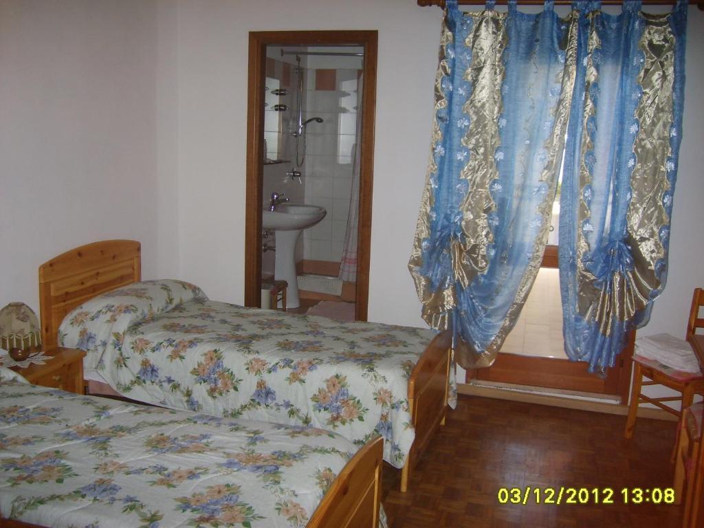 Antico Albergo Sant'Antonio Fonzaso Ruang foto