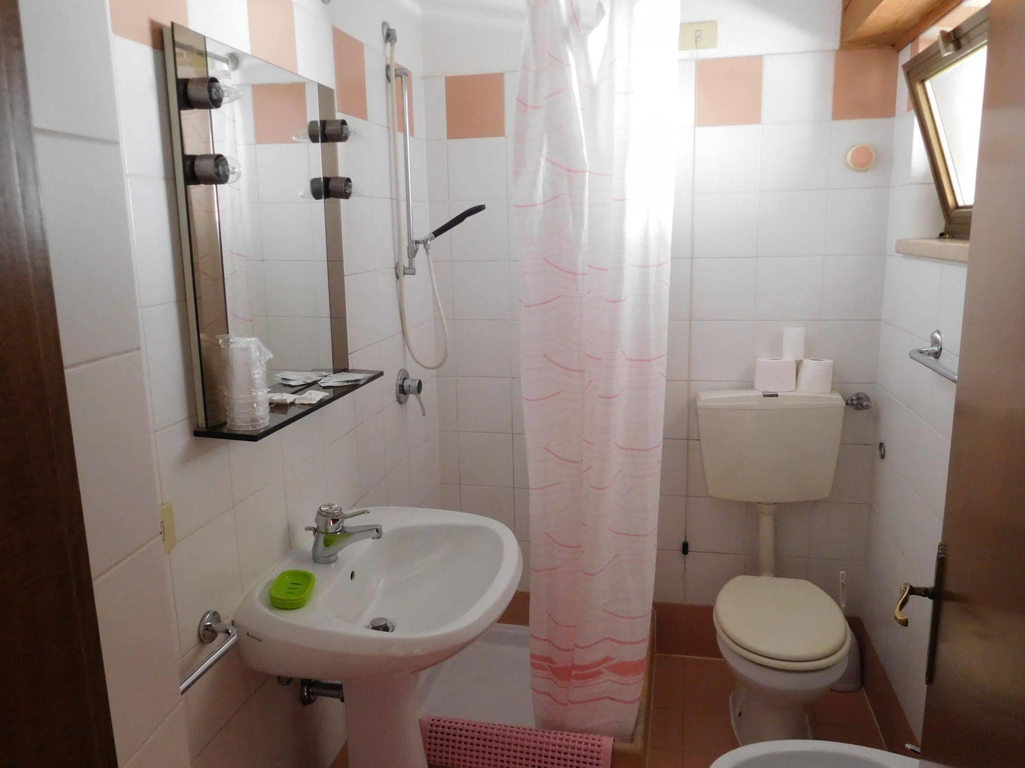 Antico Albergo Sant'Antonio Fonzaso Bagian luar foto