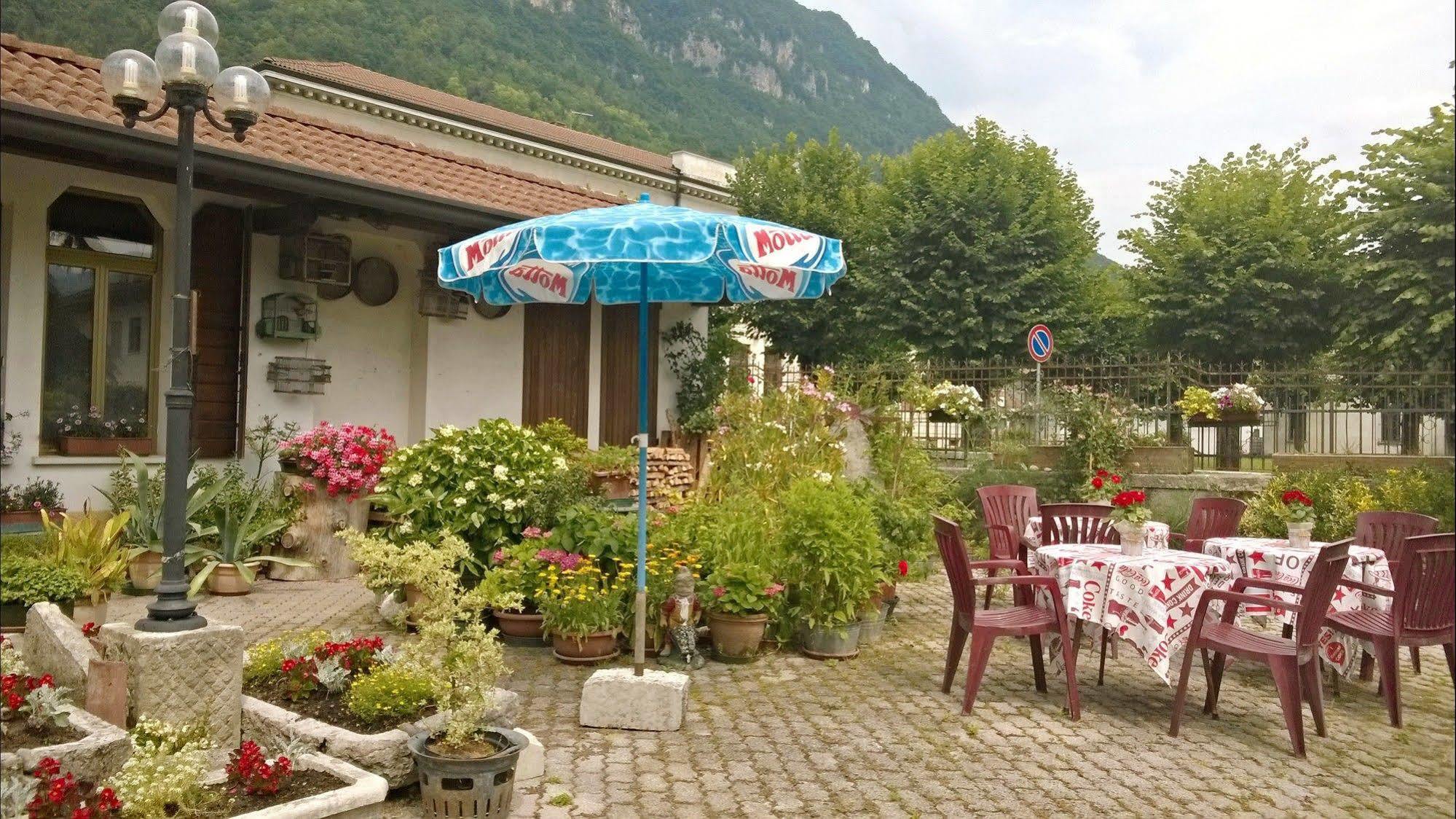 Antico Albergo Sant'Antonio Fonzaso Bagian luar foto